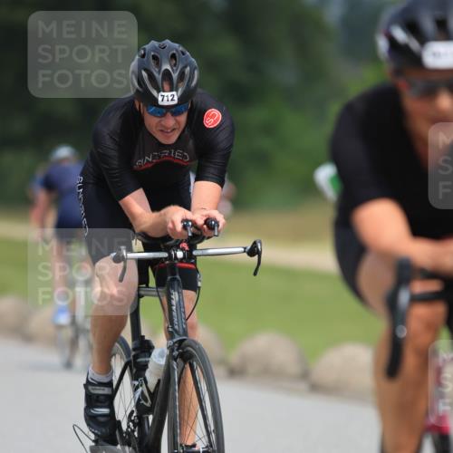 21.06.2025 - 27. Vierlanden-Triathlon H.Heesch http://msf.ph/oto/7996052 15.06.2025 12:06:28 Radfahren 712, 930, 941 meine-sportfotos.de