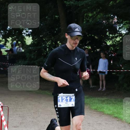 21.06.2025 - 27. Vierlanden-Triathlon Lena Gebhardt http://msf.ph/oto/7996114 15.06.2025 13:52:43 Laufen 2025, 1217, 4, 10 meine-sportfotos.de