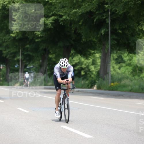 15.06.2025 - 7 Türme Triathlon Yannick Fuchs http://msf.ph/oto/7996183 15.06.2025 12:15:14 Radfahren 304, 307, 317 meine-sportfotos.de
