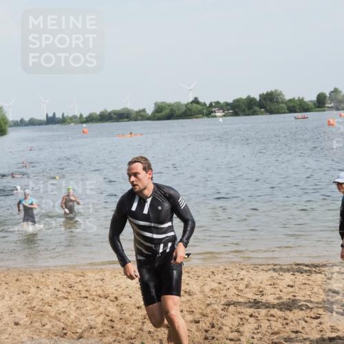 21.06.2025 - 27. Vierlanden-Triathlon MichiJ http://msf.ph/oto/7996184 15.06.2026 09:57:33 Schwimmen 287, 298, 309, 324, 340 meine-sportfotos.de