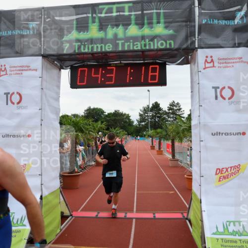 15.06.2025 - 7 Türme Triathlon Michael Strokosch http://msf.ph/oto/7996198 15.06.2025 14:31:18 Ziel 384, 568 meine-sportfotos.de
