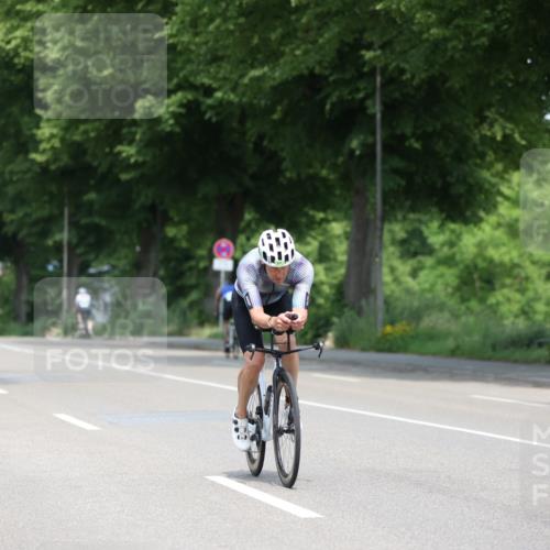 15.06.2025 - 7 Türme Triathlon Yannick Fuchs http://msf.ph/oto/7996200 15.06.2025 12:15:14 Radfahren 304, 307, 317 meine-sportfotos.de