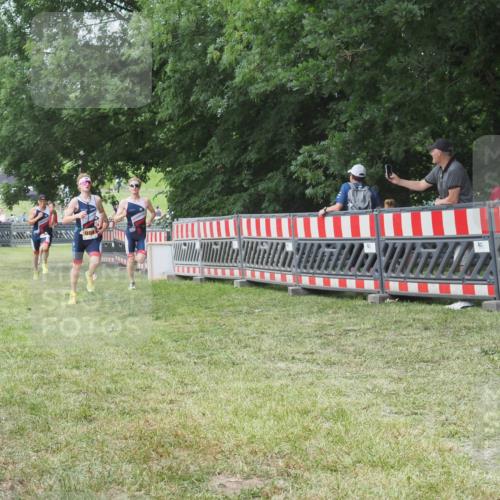 21.06.2025 - 27. Vierlanden-Triathlon KatJ http://msf.ph/oto/7996239 15.06.2025 12:49:13 Ziel 764, 984, 986, 987, 988 meine-sportfotos.de