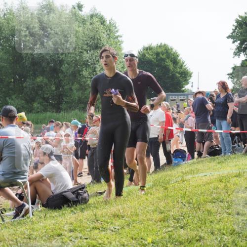 15.06.2025 - 27. Vierlanden-Triathlon KatJ http://msf.ph/oto/7996332 15.06.2025 09:55:28 Schwimmen 306, 316, 327, 329, 335, 348, 353 meine-sportfotos.de