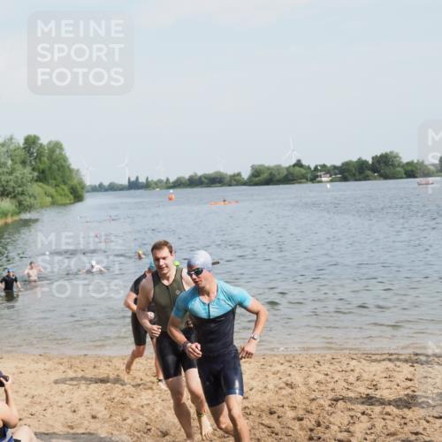 21.06.2025 - 27. Vierlanden-Triathlon MichiJ http://msf.ph/oto/7996333 15.06.2026 09:57:40 Schwimmen 287, 298, 309, 340, 827 meine-sportfotos.de