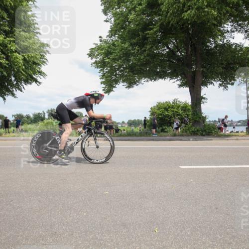 15.06.2025 - 7 Türme Triathlon Yannick Fuchs http://msf.ph/oto/7996338 15.06.2025 13:46:31 Radfahren 453, 813, 1161 meine-sportfotos.de