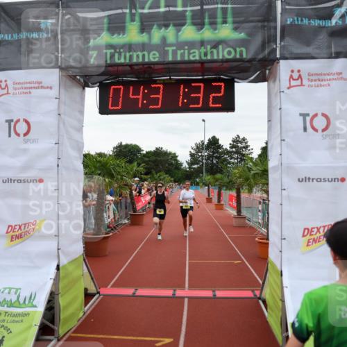 15.06.2025 - 7 Türme Triathlon Michael Strokosch http://msf.ph/oto/7996348 15.06.2025 14:31:31 Ziel 937, 1062 meine-sportfotos.de