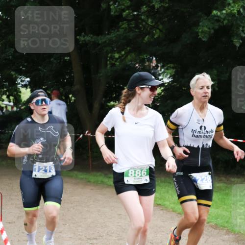 21.06.2025 - 27. Vierlanden-Triathlon Lena Gebhardt http://msf.ph/oto/7996460 15.06.2025 13:53:13 Laufen 1213, 20, 886, 4, 228 meine-sportfotos.de