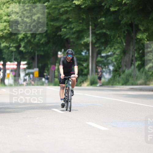 15.06.2025 - 7 Türme Triathlon Yannick Fuchs http://msf.ph/oto/7996461 15.06.2025 12:16:15 Radfahren 256 meine-sportfotos.de