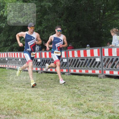 21.06.2025 - 27. Vierlanden-Triathlon KatJ http://msf.ph/oto/7996481 15.06.2025 12:49:16 Ziel 764, 984, 986, 987 meine-sportfotos.de