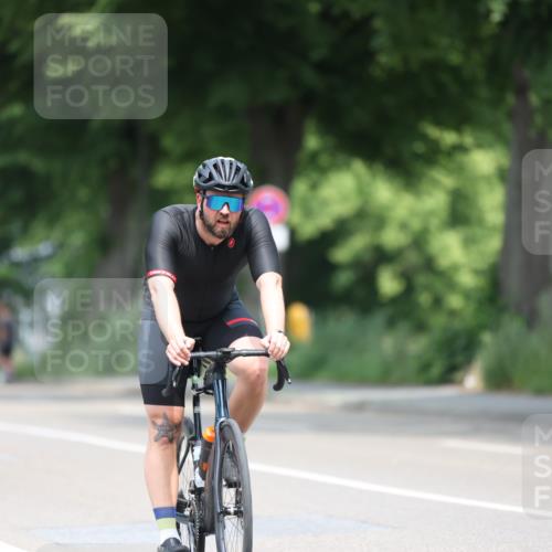 15.06.2025 - 7 Türme Triathlon Yannick Fuchs http://msf.ph/oto/7996519 15.06.2025 12:16:16 Radfahren 256 meine-sportfotos.de
