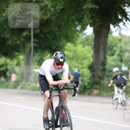 15.06.2025 - 7 Türme Triathlon Yannick Fuchs http://msf.ph/oto/7996572 15.06.2025 13:11:46 Radfahren 254, 465, 668 meine-sportfotos.de