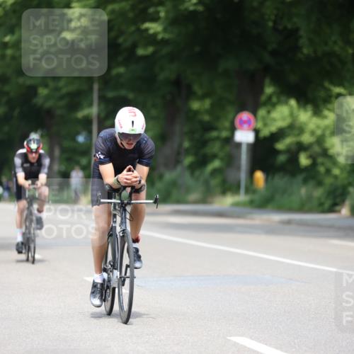 15.06.2025 - 7 Türme Triathlon Yannick Fuchs http://msf.ph/oto/7996583 15.06.2025 12:16:18 Radfahren 256, 332 meine-sportfotos.de