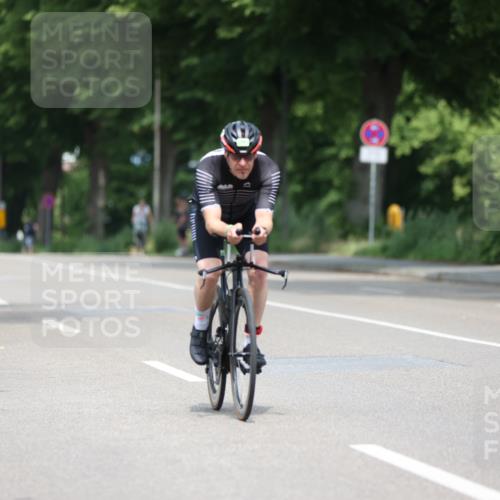 15.06.2025 - 7 Türme Triathlon Yannick Fuchs http://msf.ph/oto/7996629 15.06.2025 12:16:19 Radfahren 256, 332 meine-sportfotos.de