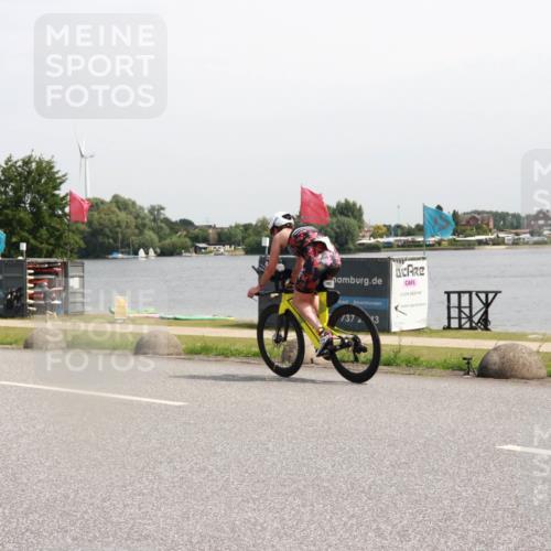 15.06.2025 - 27. Vierlanden-Triathlon H.Heesch http://msf.ph/oto/7996668 15.06.2025 11:31:01 Radfahren 167, 228, 651, 891, 980 meine-sportfotos.de