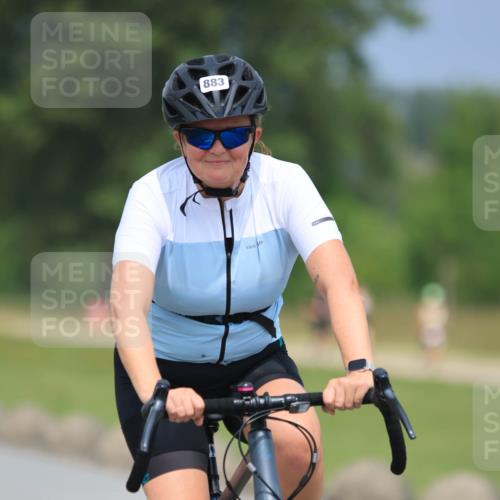 21.06.2025 - 27. Vierlanden-Triathlon H.Heesch http://msf.ph/oto/7996689 15.06.2025 12:22:26 Radfahren 706, 883, 884 meine-sportfotos.de