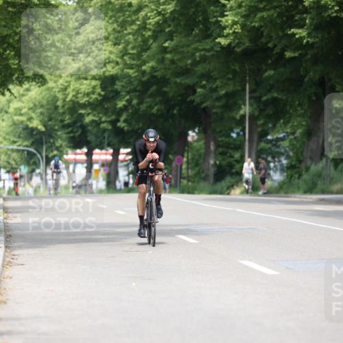 15.06.2025 - 7 Türme Triathlon Yannick Fuchs http://msf.ph/oto/7996694 15.06.2025 12:16:21 Radfahren 256, 260, 332 meine-sportfotos.de