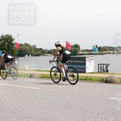 15.06.2025 - 27. Vierlanden-Triathlon H.Heesch http://msf.ph/oto/7996704 15.06.2025 11:31:06 Radfahren 228, 651, 891, 931, 980 meine-sportfotos.de
