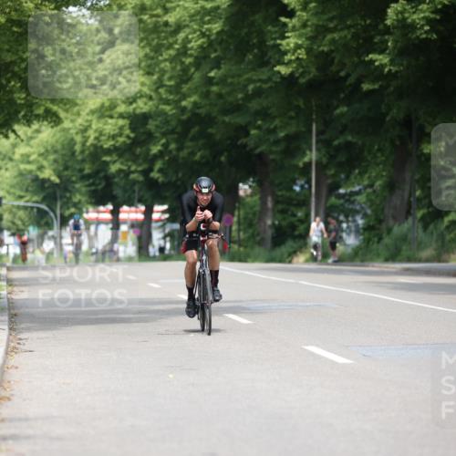15.06.2025 - 7 Türme Triathlon Yannick Fuchs http://msf.ph/oto/7996713 15.06.2025 12:16:21 Radfahren 256, 260, 332 meine-sportfotos.de