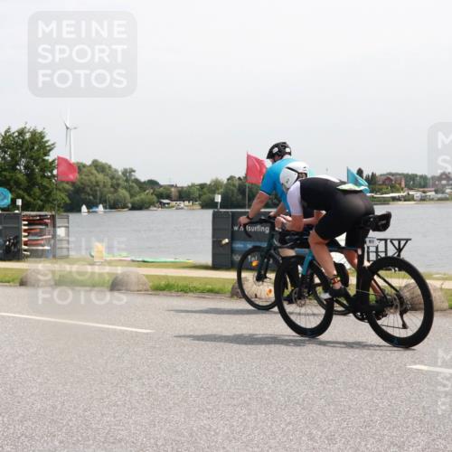 15.06.2025 - 27. Vierlanden-Triathlon H.Heesch http://msf.ph/oto/7996737 15.06.2025 11:31:11 Radfahren 713, 895, 924, 1400 meine-sportfotos.de