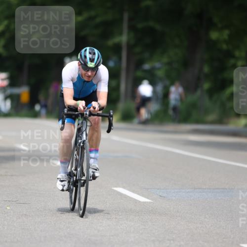 15.06.2025 - 7 Türme Triathlon Yannick Fuchs http://msf.ph/oto/7996746 15.06.2025 12:16:27 Radfahren 247, 260, 332, 561 meine-sportfotos.de