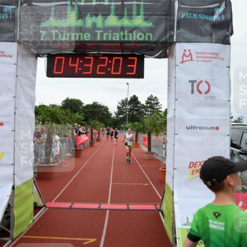 15.06.2025 - 7 Türme Triathlon Michael Strokosch http://msf.ph/oto/7996754 15.06.2025 14:32:03 Ziel 554, 967 meine-sportfotos.de