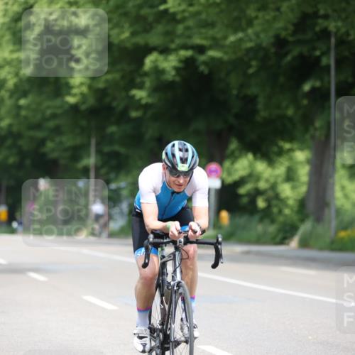 15.06.2025 - 7 Türme Triathlon Yannick Fuchs http://msf.ph/oto/7996769 15.06.2025 12:16:27 Radfahren 247, 260, 332, 561 meine-sportfotos.de
