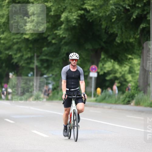 15.06.2025 - 7 Türme Triathlon Yannick Fuchs http://msf.ph/oto/7996773 15.06.2025 13:11:59 Radfahren 228, 230, 553, 928, 932 meine-sportfotos.de