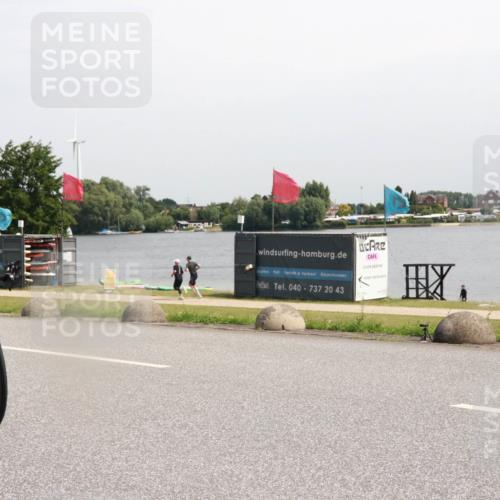 15.06.2025 - 27. Vierlanden-Triathlon H.Heesch http://msf.ph/oto/7996840 15.06.2025 11:31:21 Radfahren 216, 941 meine-sportfotos.de