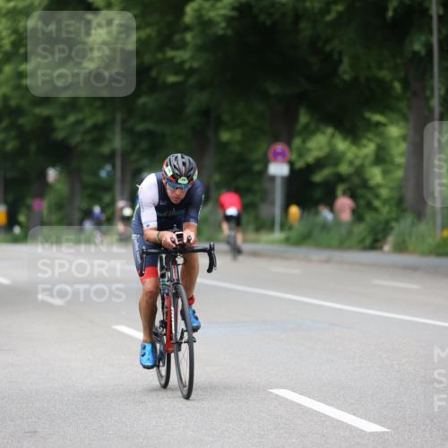 15.06.2025 - 7 Türme Triathlon Yannick Fuchs http://msf.ph/oto/7996851 15.06.2025 13:12:08 Radfahren 228, 555 meine-sportfotos.de