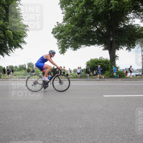 15.06.2025 - 7 Türme Triathlon Yannick Fuchs http://msf.ph/oto/7996864 15.06.2025 13:48:18 Radfahren 403, 934, 958, 1176, 1195 meine-sportfotos.de