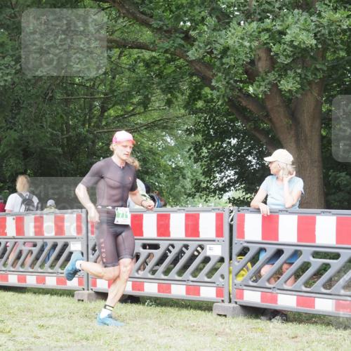 21.06.2025 - 27. Vierlanden-Triathlon KatJ http://msf.ph/oto/7996893 15.06.2025 12:49:44 Ziel 771 meine-sportfotos.de