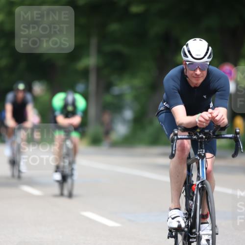 15.06.2025 - 7 Türme Triathlon Yannick Fuchs http://msf.ph/oto/7996919 15.06.2025 12:16:40 Radfahren 204, 278, 317, 406, 551, 658 meine-sportfotos.de