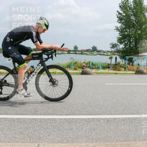 21.06.2025 - 27. Vierlanden-Triathlon H.Heesch http://msf.ph/oto/7996927 15.06.2025 12:23:47 Radfahren 803, 840 meine-sportfotos.de
