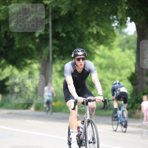 15.06.2025 - 7 Türme Triathlon Yannick Fuchs http://msf.ph/oto/7996986 15.06.2025 12:16:42 Radfahren 204, 278, 317, 406, 658 meine-sportfotos.de