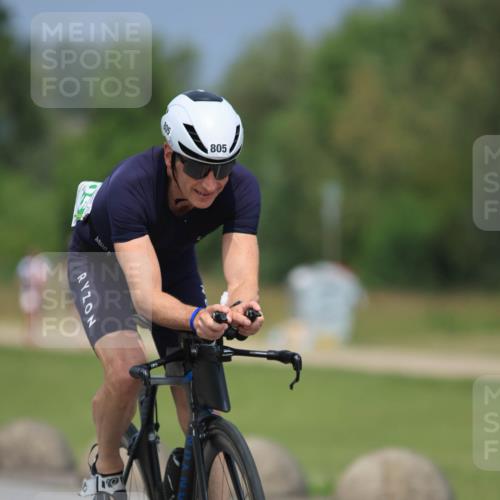 21.06.2025 - 27. Vierlanden-Triathlon H.Heesch http://msf.ph/oto/7997003 15.06.2025 12:23:36 Radfahren 733, 805, 812 meine-sportfotos.de