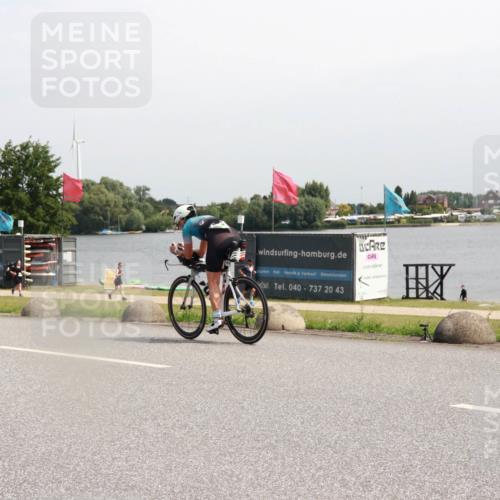 15.06.2025 - 27. Vierlanden-Triathlon H.Heesch http://msf.ph/oto/7997007 15.06.2025 11:31:51 Radfahren 252 meine-sportfotos.de