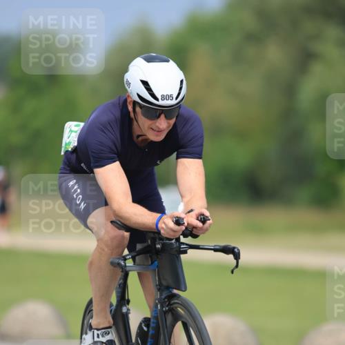 21.06.2025 - 27. Vierlanden-Triathlon H.Heesch http://msf.ph/oto/7997019 15.06.2025 12:23:36 Radfahren 733, 805, 812 meine-sportfotos.de
