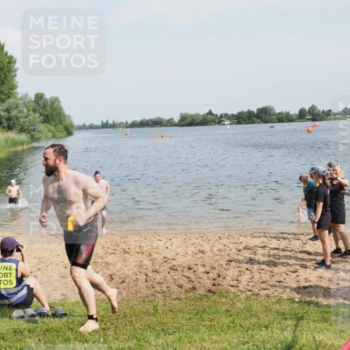 21.06.2025 - 27. Vierlanden-Triathlon MichiJ http://msf.ph/oto/7997031 15.06.2026 09:58:11 Schwimmen 289, 321, 360 meine-sportfotos.de