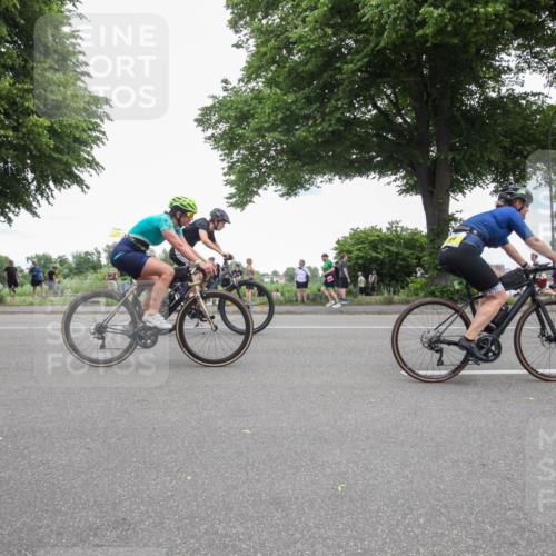 15.06.2025 - 7 Türme Triathlon Yannick Fuchs http://msf.ph/oto/7997047 15.06.2025 13:48:53 Radfahren 212, 230, 428, 796, 806, 1092, 1110 meine-sportfotos.de