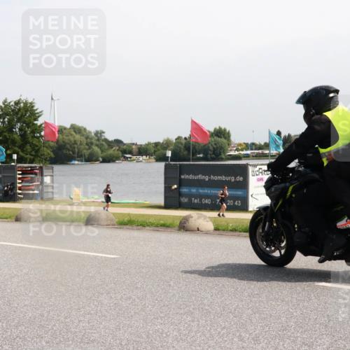 15.06.2025 - 27. Vierlanden-Triathlon H.Heesch http://msf.ph/oto/7997050 15.06.2025 11:31:54 Radfahren 113, 252, 898, 913 meine-sportfotos.de