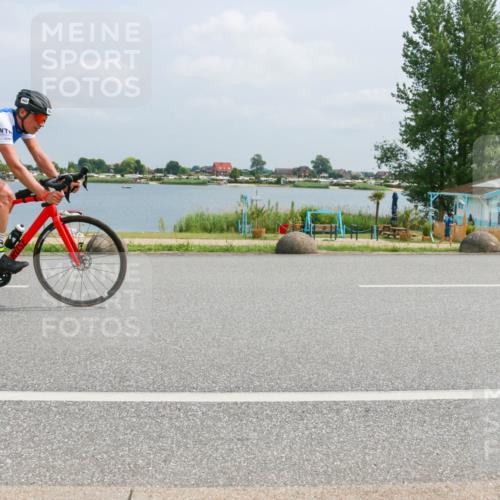 21.06.2025 - 27. Vierlanden-Triathlon H.Heesch http://msf.ph/oto/7997109 15.06.2025 12:24:39 Radfahren 714, 747, 841, 968 meine-sportfotos.de