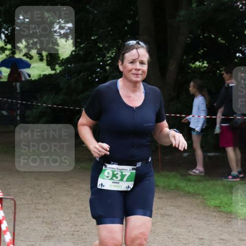 21.06.2025 - 27. Vierlanden-Triathlon Lena Gebhardt http://msf.ph/oto/7997125 15.06.2025 13:54:28 Laufen 2025, 937 meine-sportfotos.de
