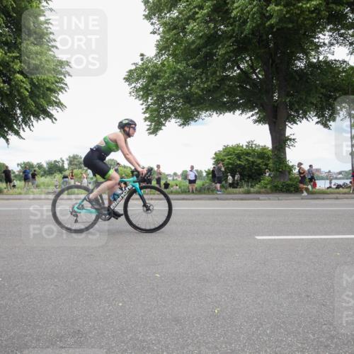 15.06.2025 - 7 Türme Triathlon Yannick Fuchs http://msf.ph/oto/7997130 15.06.2025 13:49:03 Radfahren 230, 304, 307, 706, 756, 761, 1110 meine-sportfotos.de