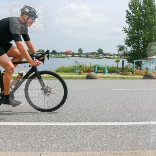 21.06.2025 - 27. Vierlanden-Triathlon H.Heesch http://msf.ph/oto/7997131 15.06.2025 12:24:41 Radfahren 714, 747, 841, 968 meine-sportfotos.de