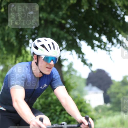 15.06.2025 - 7 Türme Triathlon Yannick Fuchs http://msf.ph/oto/7997151 15.06.2025 12:16:55 Radfahren 443, 599, 605, 605 meine-sportfotos.de