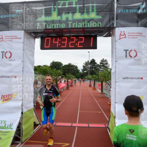 15.06.2025 - 7 Türme Triathlon Michael Strokosch http://msf.ph/oto/7997161 15.06.2025 14:32:21 Ziel 500, 567 meine-sportfotos.de