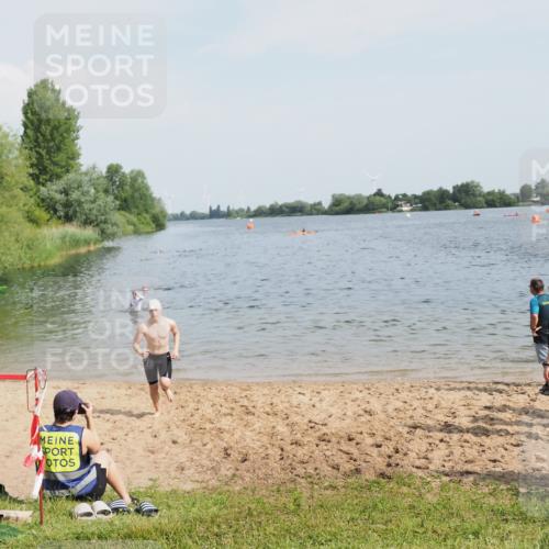 21.06.2025 - 27. Vierlanden-Triathlon MichiJ http://msf.ph/oto/7997167 15.06.2026 09:58:16 Schwimmen 289, 321, 360 meine-sportfotos.de