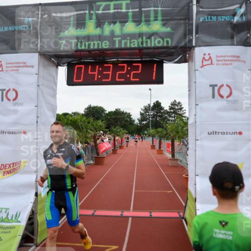 15.06.2025 - 7 Türme Triathlon Michael Strokosch http://msf.ph/oto/7997171 15.06.2025 14:32:21 Ziel 500, 567 meine-sportfotos.de