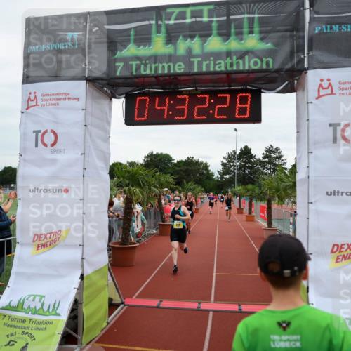 15.06.2025 - 7 Türme Triathlon Michael Strokosch http://msf.ph/oto/7997187 15.06.2025 14:32:28 Ziel 495, 533, 567, 830, 1035 meine-sportfotos.de